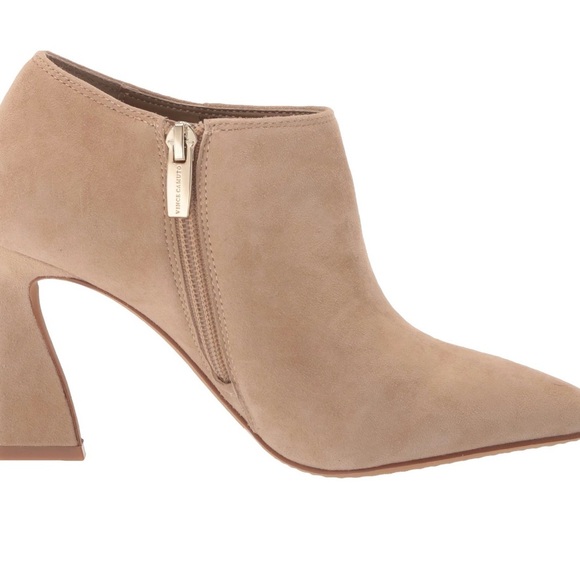 Vince Camuto Tan Suede Heeled Boots. Size 8 - Picture 2 of 11